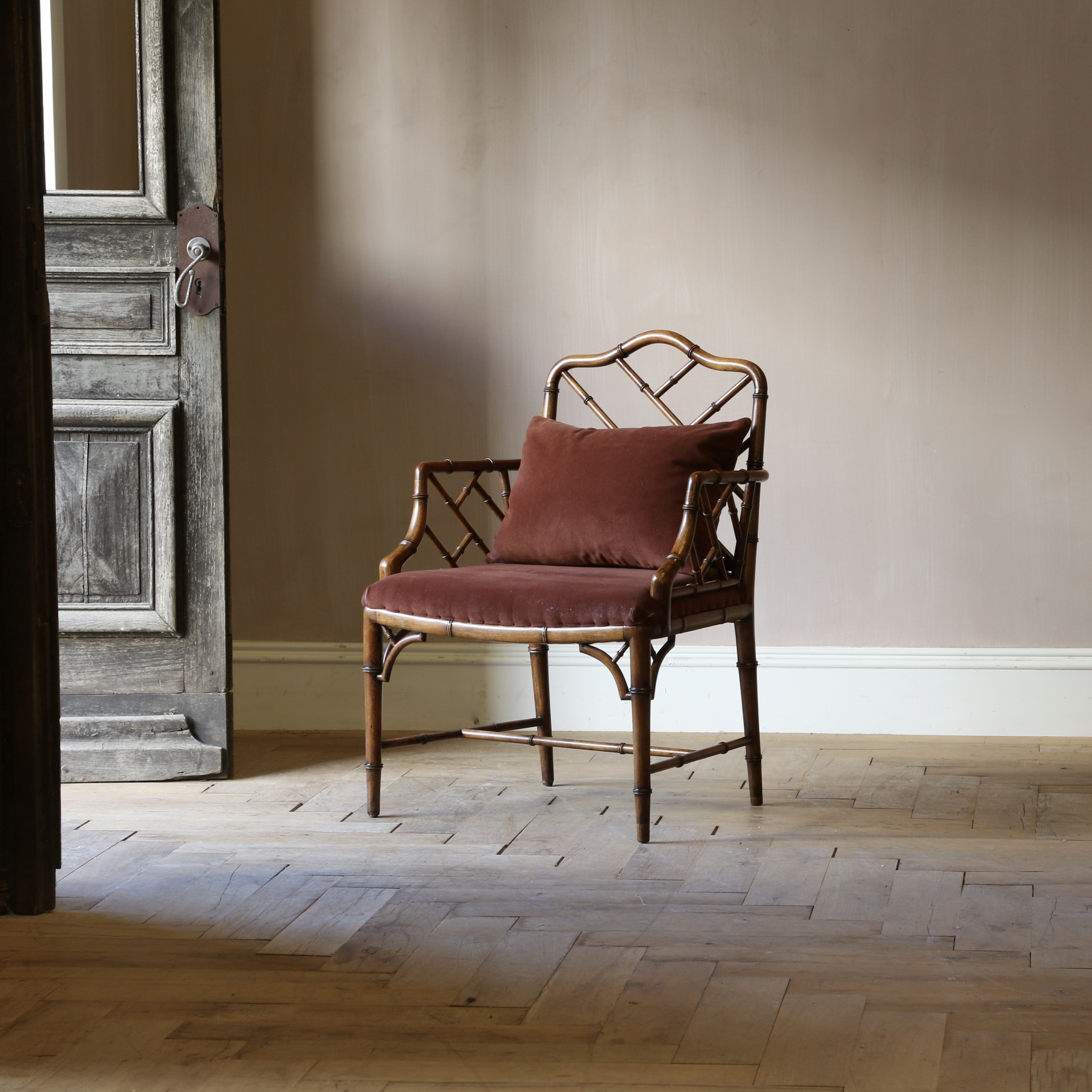 151-30 - Chippendale Chair